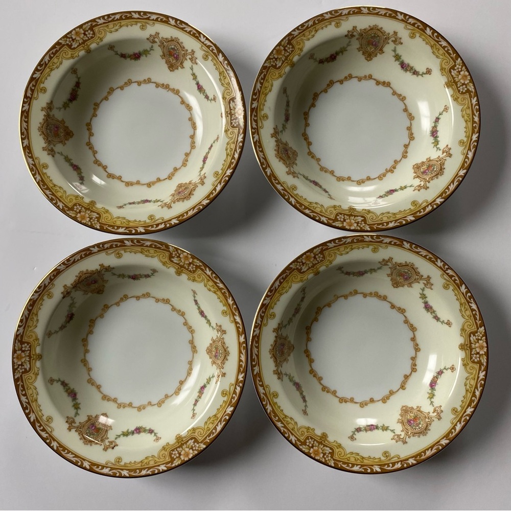 Noritake Camilla Small Bowls Set Of 4 Bone China 5.67” Ivory Gold Trim EUC Vtg